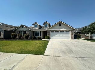 1746 Bryman St, Hanford, CA 93230