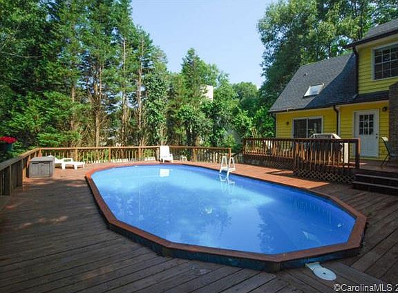 4th image of 2641 Oakhurst Dr