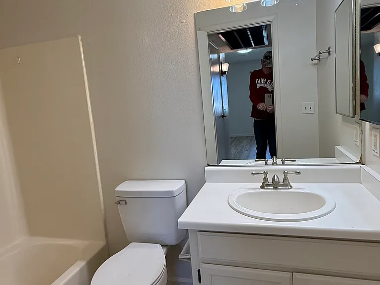 1381 E University Ave #311 — Photo 8
