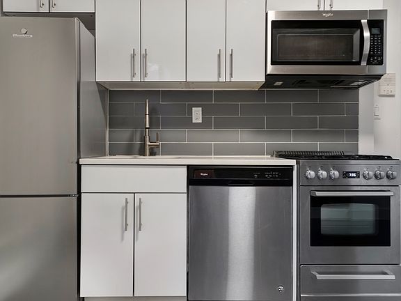 2nd image of 31 E 1st St APT 1A