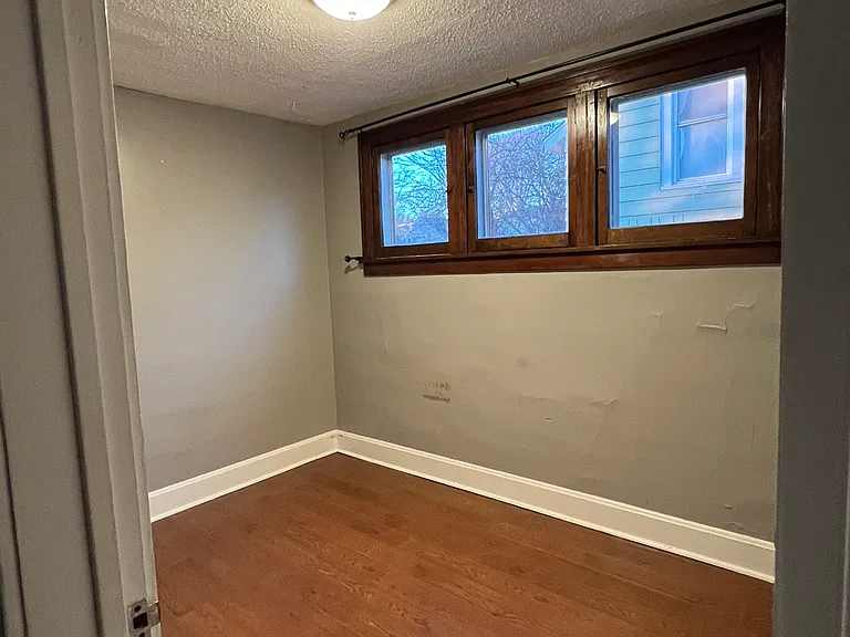 1815 Cleveland St NE #1 — Photo 5