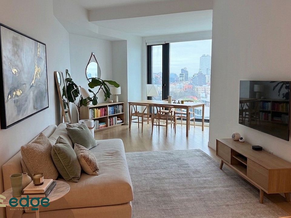 1st image of 329 Broadway #1103