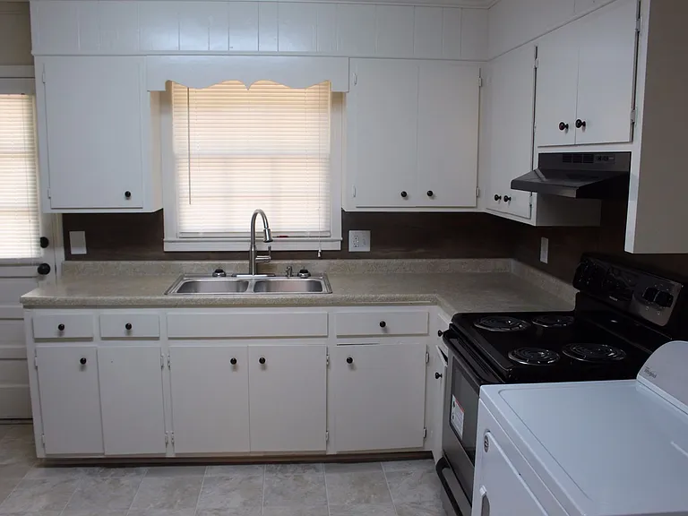 226 Cochran Rd — Photo 7