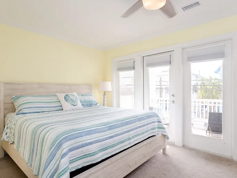 812 Canal Dr #1 — Photo 22
