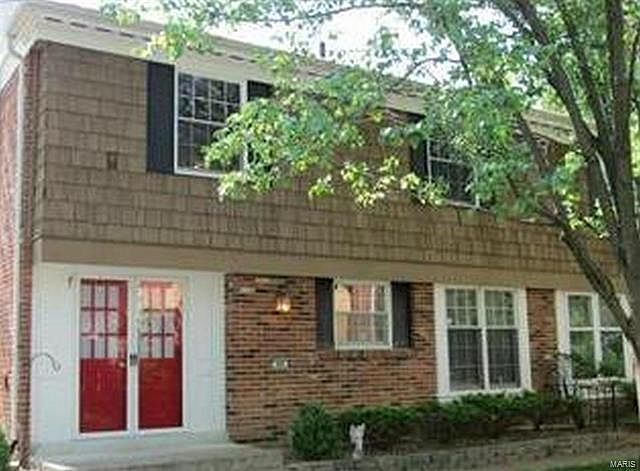 1st image of 906 Forestlac Ct