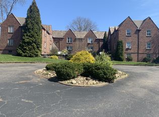 130 Brady Cir E #J, Steubenville, OH 43952