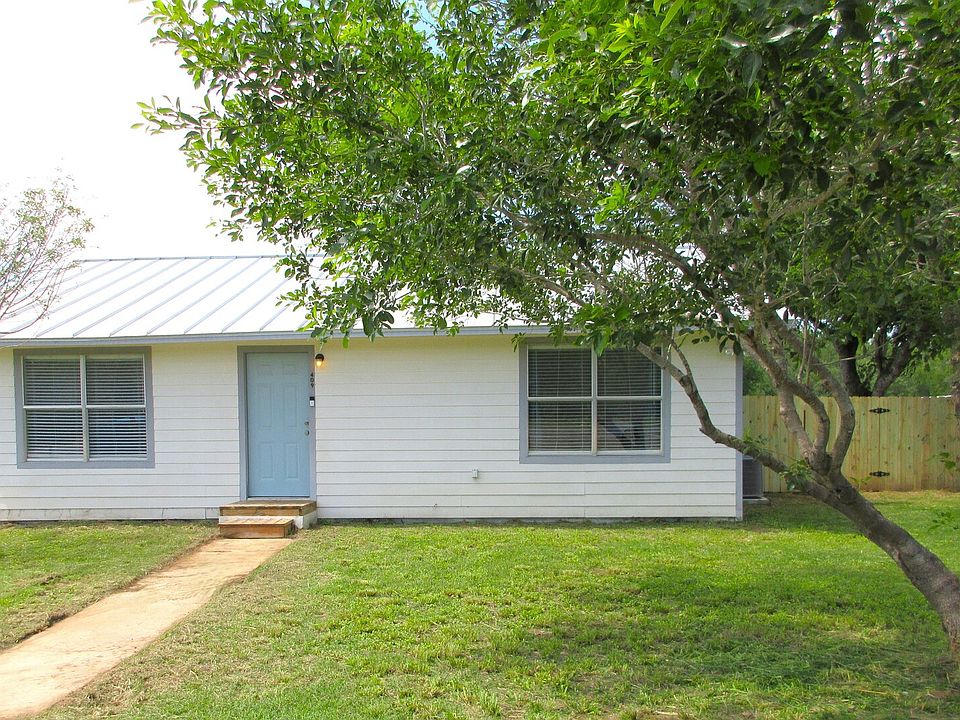 1st image of 409 COUGHRAN RD