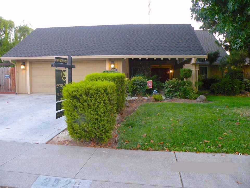 2nd image of 2528 Michaelangelo Dr