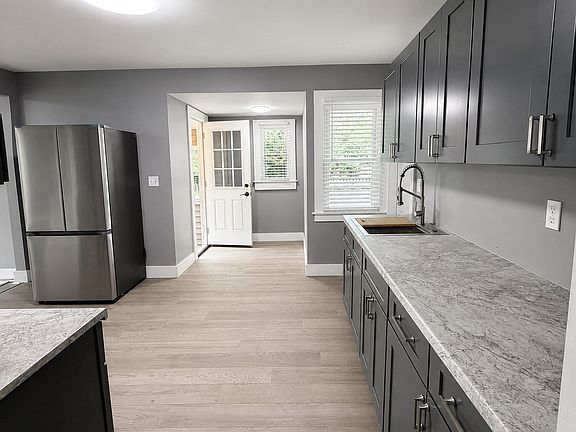 5th image of 65 Fargo St