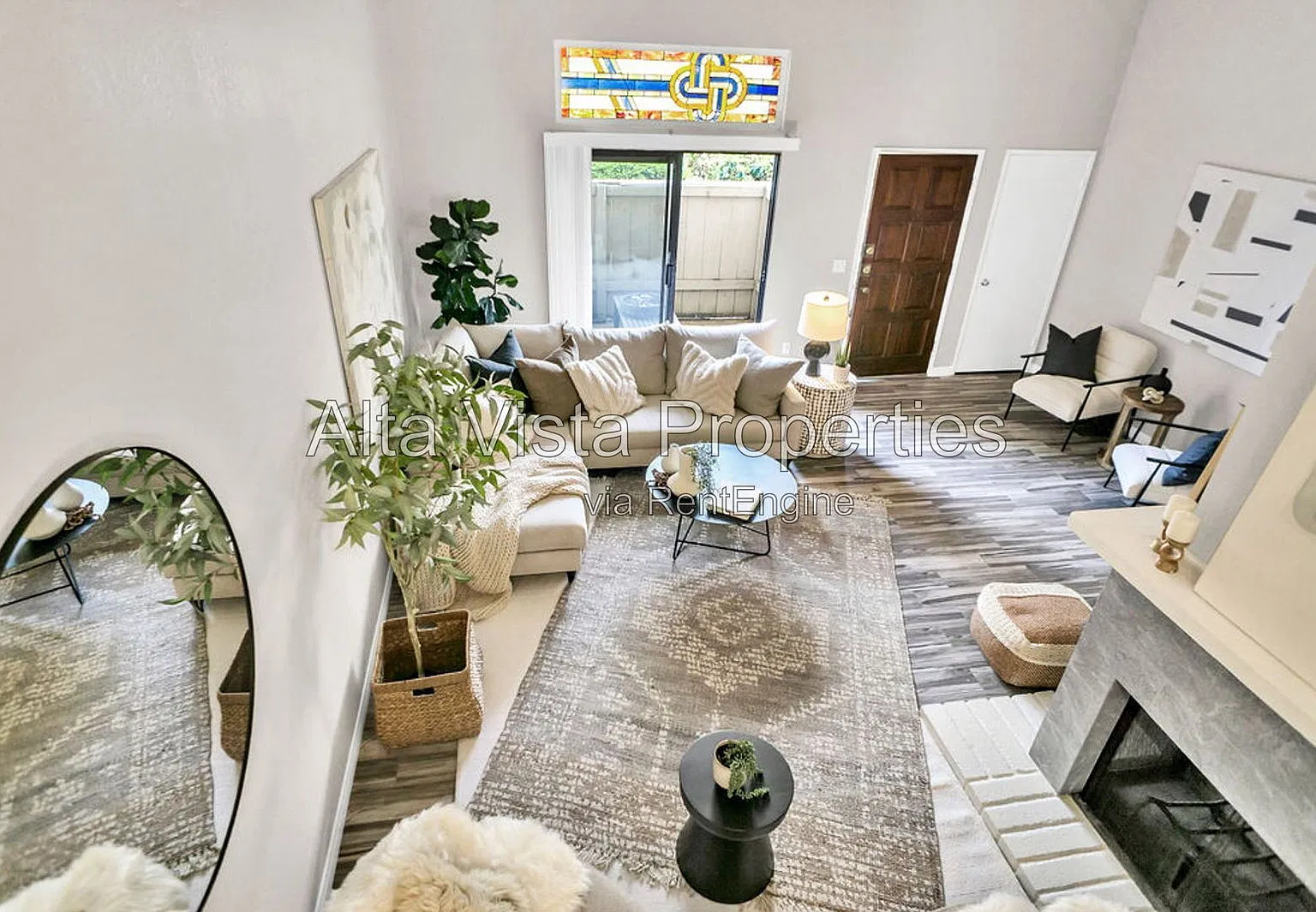 3 bed, 2.5 bath, 1719 sqft, $4,600 — Photo 1