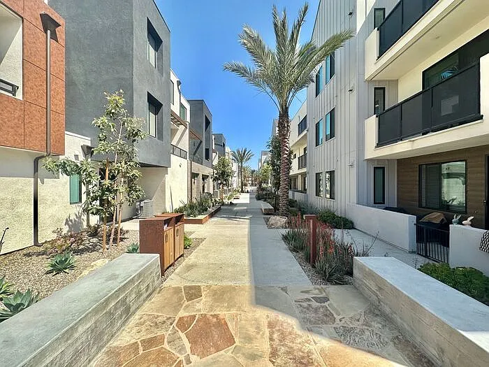 2055 Vela Ln #3220L