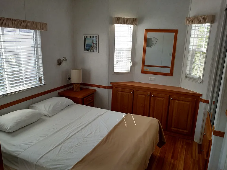 1377 Creek Cir — Photo 12