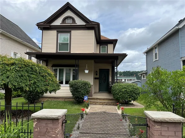 423 Indiana Ave, Chester, WV 26034