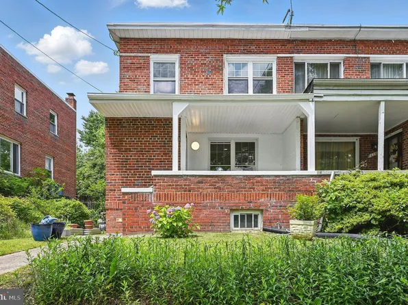 812 Crittenden St NE, Washington, DC 20017