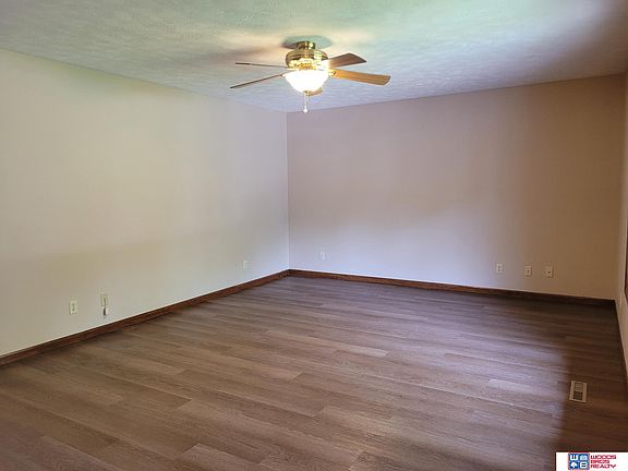 2nd image of 1102 N 8th Ave