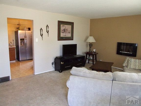 3rd image of 3910 Brookfield Ln