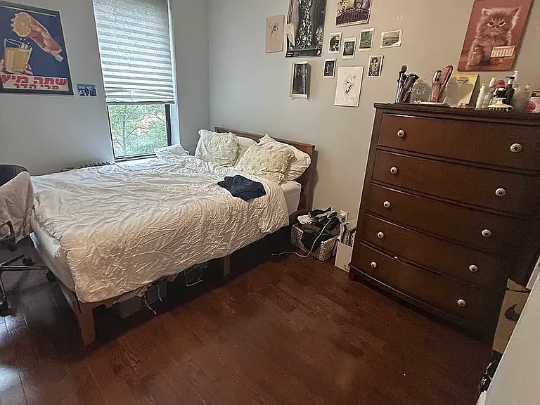 265 E 10th St #7 — Photo 5