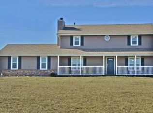 16300 Pinecrest Dr, Kearney, MO 64060