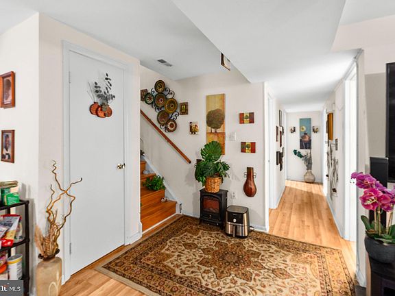 5th image of 5955 Plumwood Ln