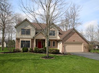 475 Sunset Ridge Trl, Rochester, NY 14626