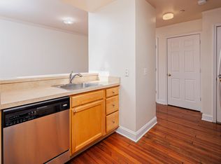 Charming 2 bedroom in Mt Vernon, Baltimore, MD 21201