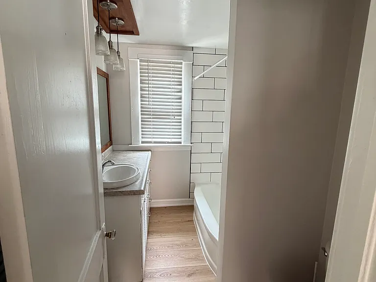 14 S Centennial St #1 — Photo 13