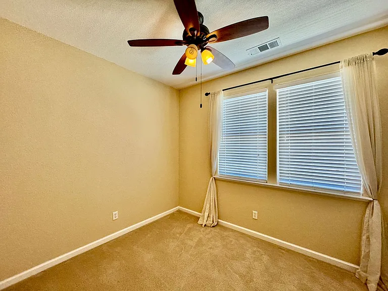 824 El Tesoro Ln — Photo 8