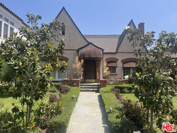 214 Foothill Rd, Beverly Hills, CA 90210