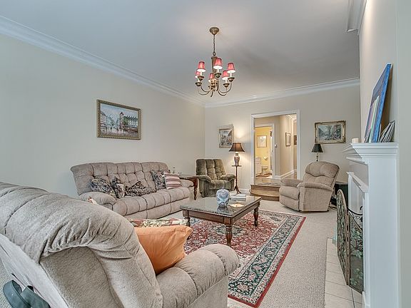 5th image of 1632 Belmont Ct
