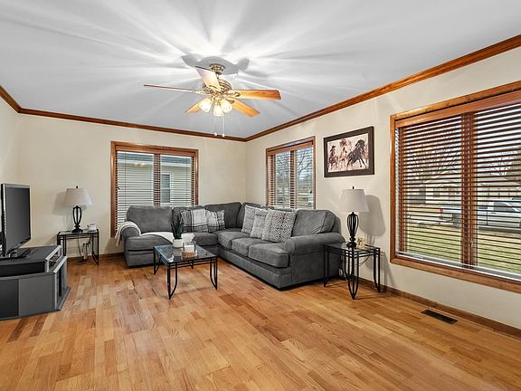 3rd image of 1146 McDonald Ave