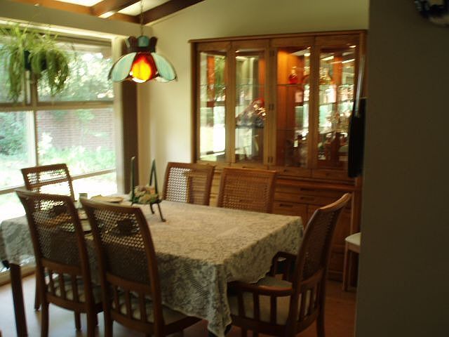 Dining room w/garden