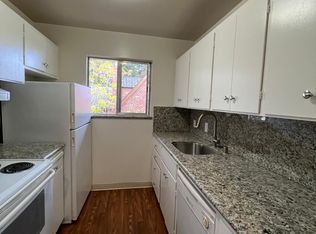 950 Roble Ave APT 4, Menlo Park, CA 94025