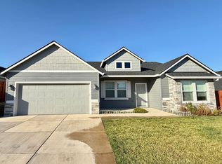 1633 Dragon Tail Pl, Medford, OR 97504