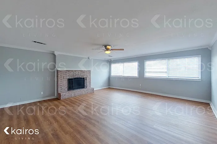 4417 Brown Ave — Photo 6
