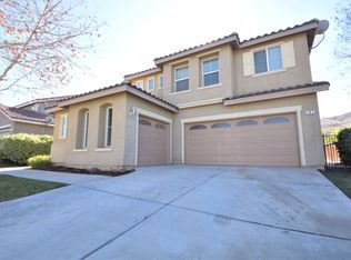 161 Malachite Ln, Perris, CA 92570