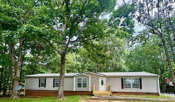 2nd image of 540 Little Bear Ln