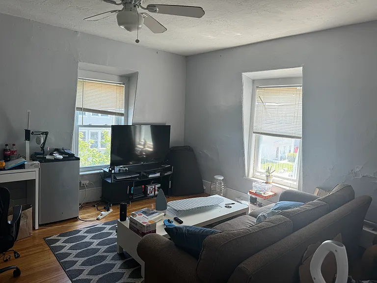 13 Goulding St #1 — Photo 4