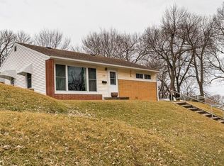 1008 State St, Guthrie Center, IA 50115