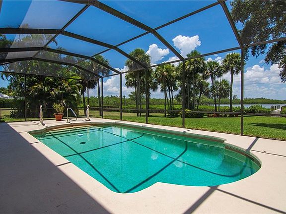 2nd image of 8625 Seacrest Dr