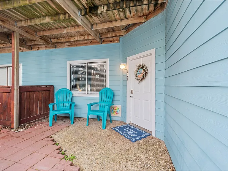15010 Leeward Dr #104 — Photo 7