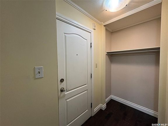 3rd image of UNIT 102-920 9th STREET E