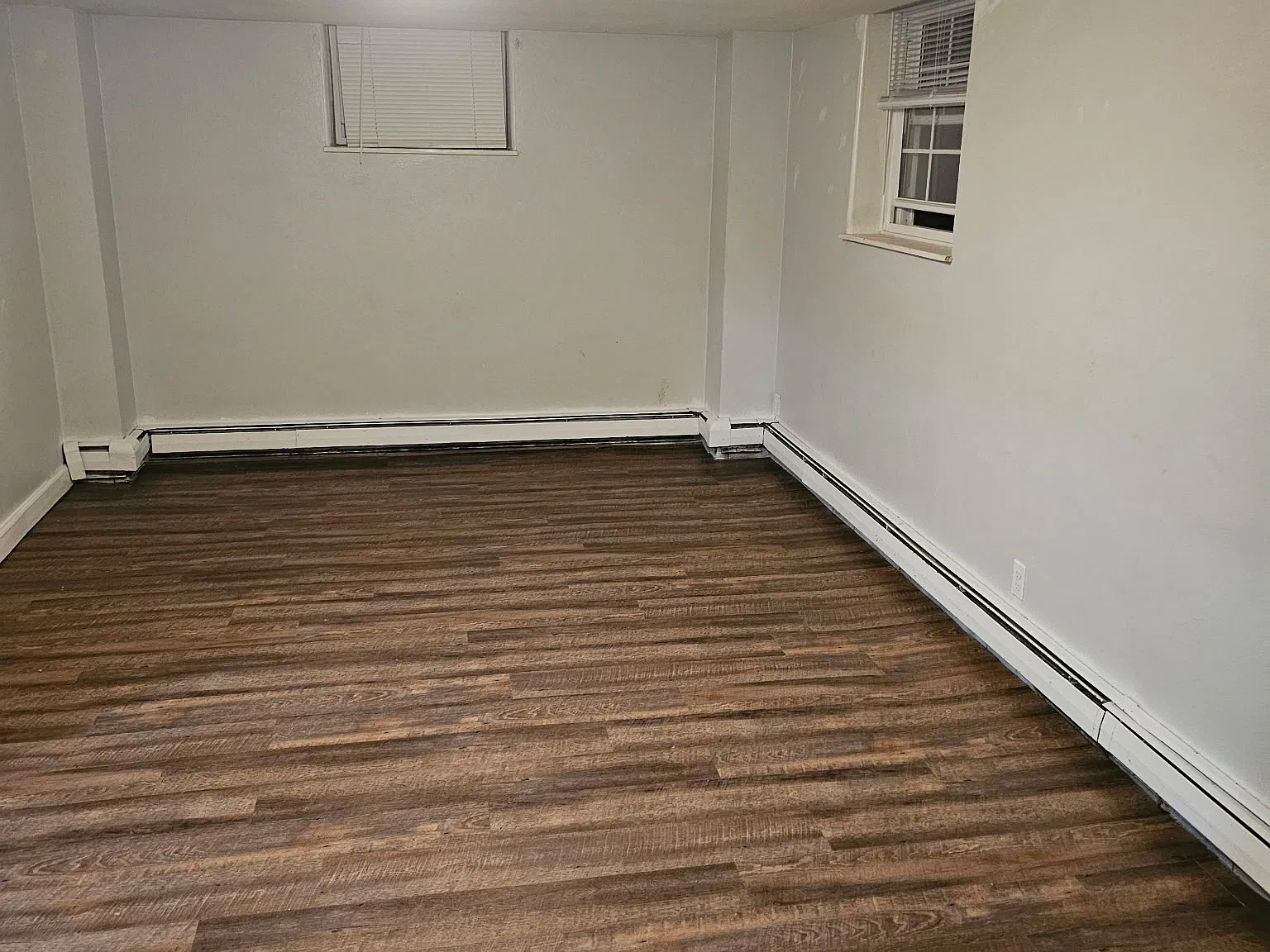 319 W Columbia Avenue — Photo 4