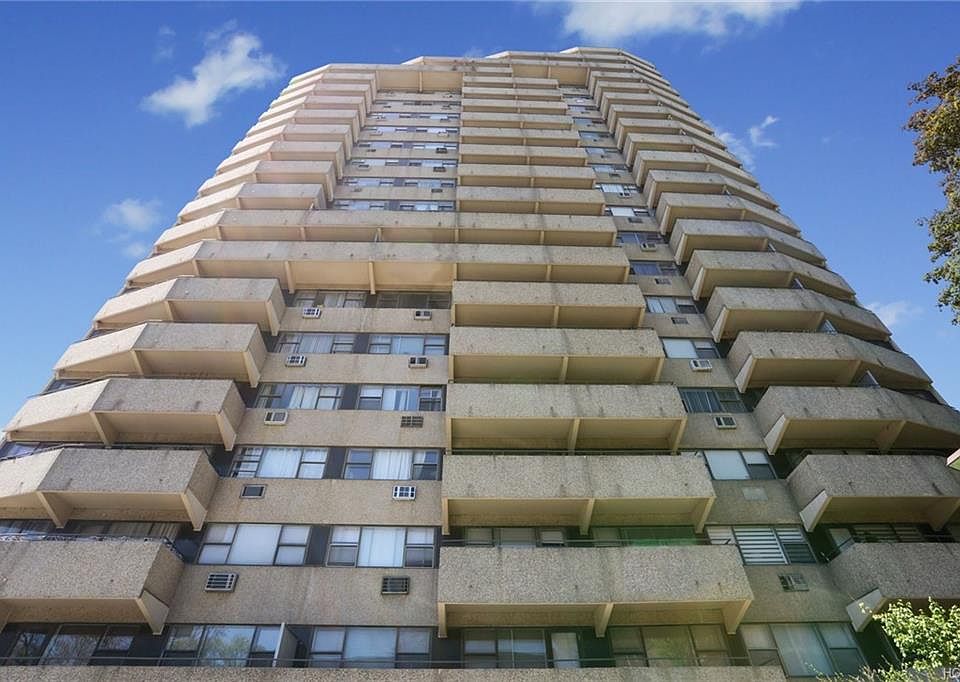1st image of 1523 Central Park Ave APT 6C