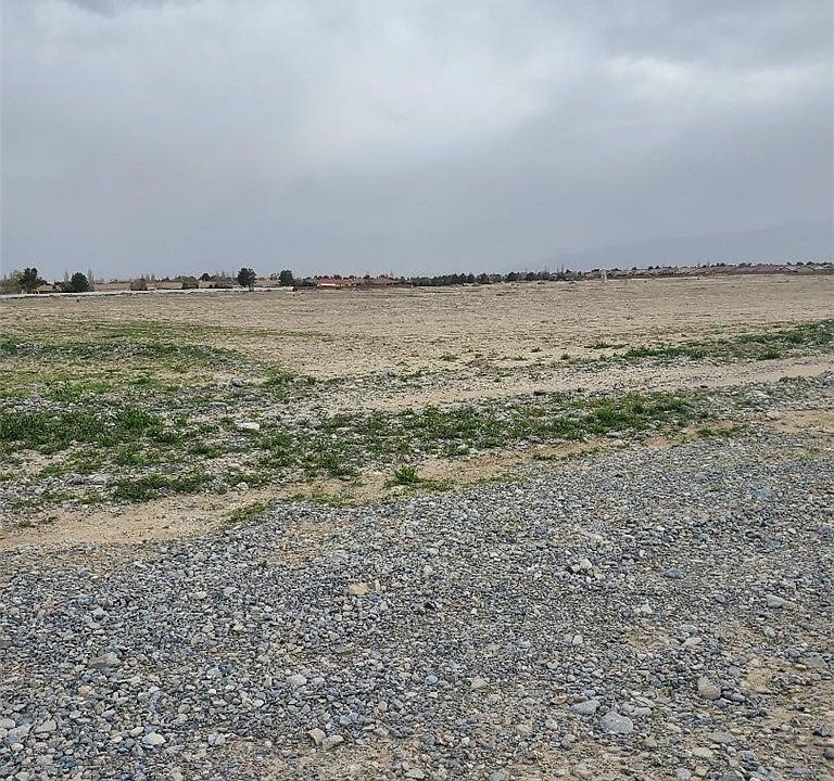 1st image of 4201 E Gamebird Rd