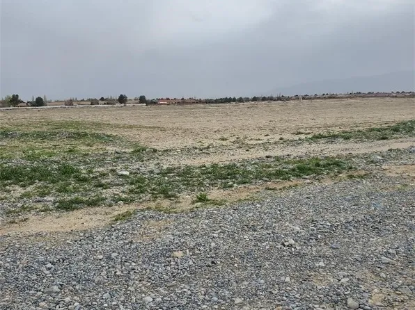 4201 E Gamebird Rd, Pahrump, NV 89061