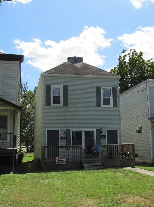 214 W Collins Ct #214.5