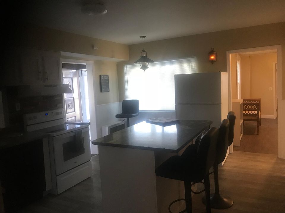1st image of 18910 Martin Dr