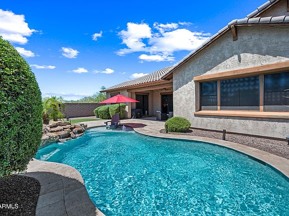 3rd image of 3331 N ACACIA Way