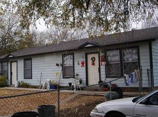642 J St APT 1, San Antonio, TX 78220
