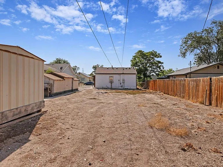 270 Quincy St — Photo 20